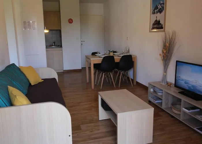T2 Avec Balcon, Parking Et Wifi - Proche Thermes Et Centre Ville, 4 Pers. - Fr-1-313-222 Bagnères-de-Luchon